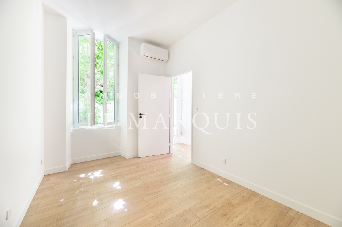Chambre au calme ouverte sur le jardin