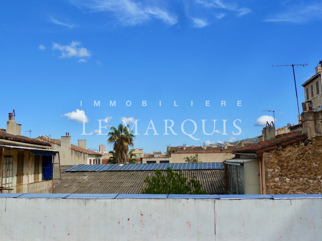 Vue dégagée de la terrasse