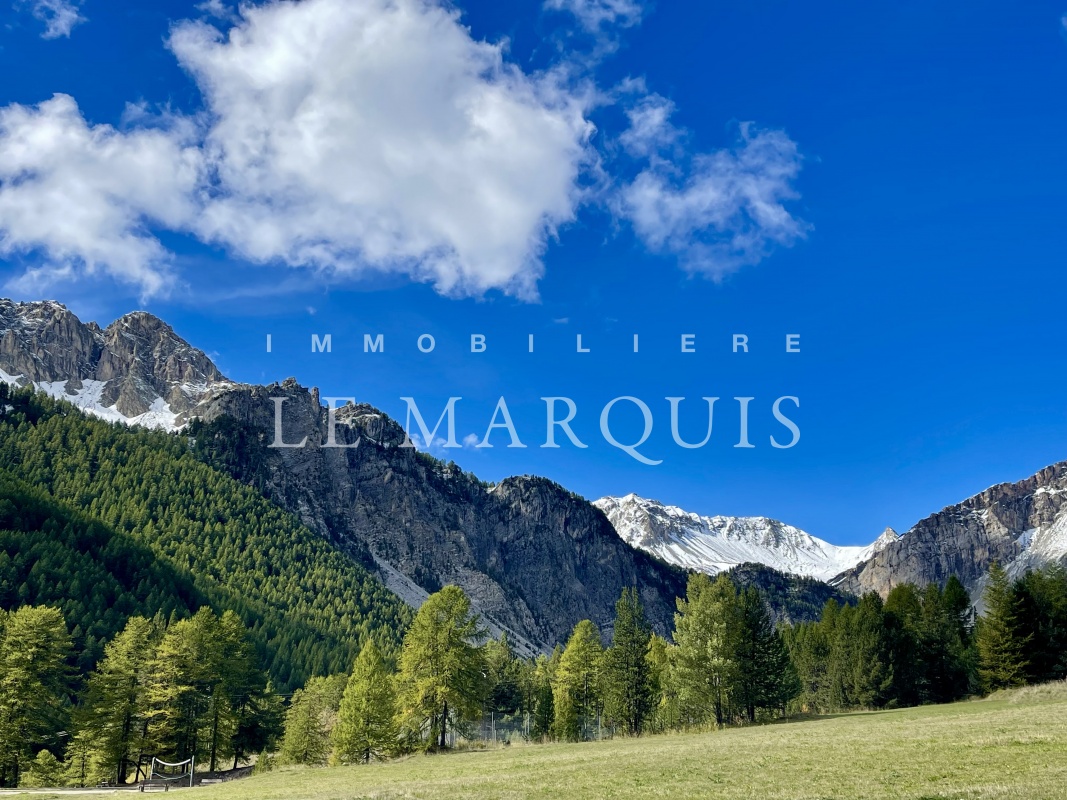 Vue sur les sommets en sortant de la maison