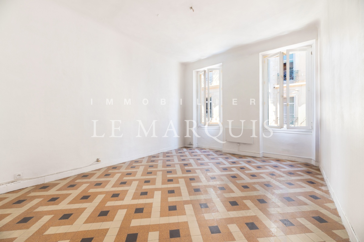 Séjour lumineux au Sud