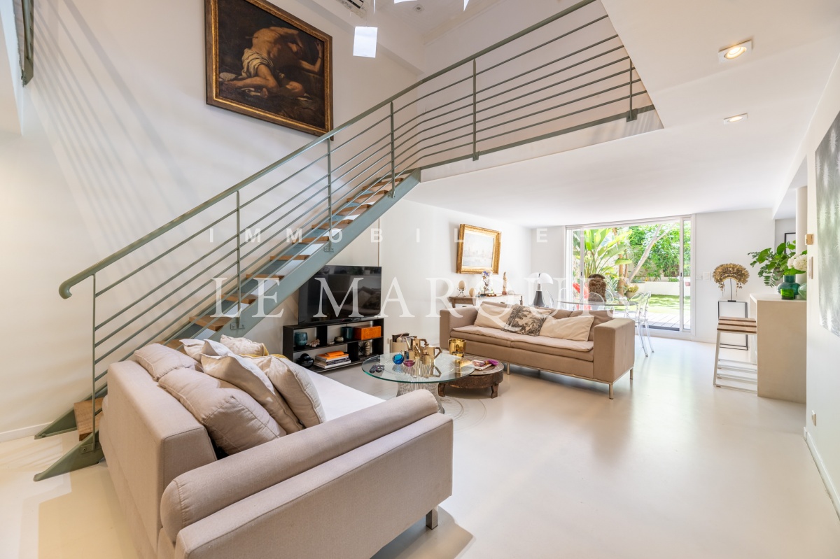 Séjour de 36 m2 ouvert sur le jardin