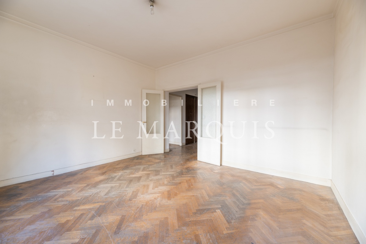 Belle hauteur sous plafond