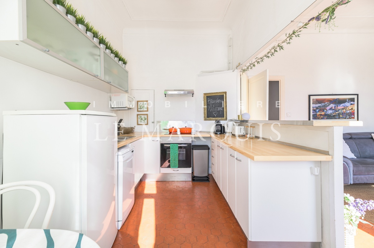Cuisine US fonctionnelle et conviviale