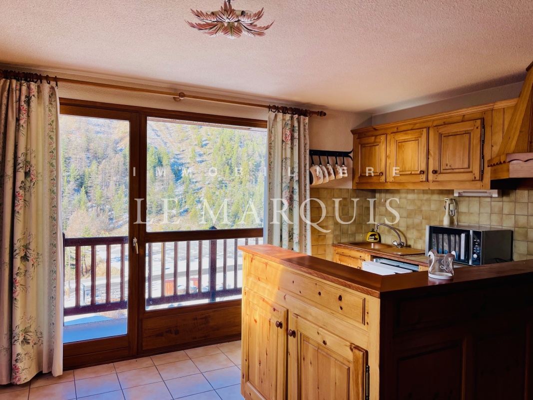 Vendu entièrement meublé prêt à en profiter ! 