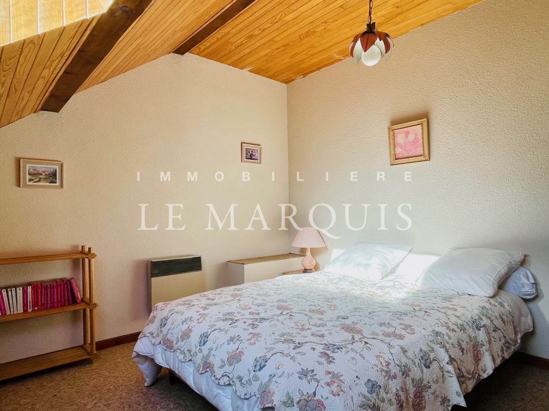 Chambre lumineuse de 14 m2