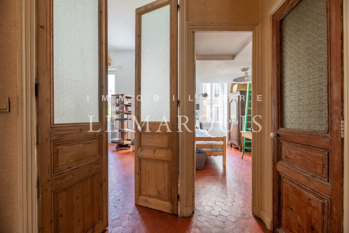 Beaucoup de charme pour cet appartement idéalement situé