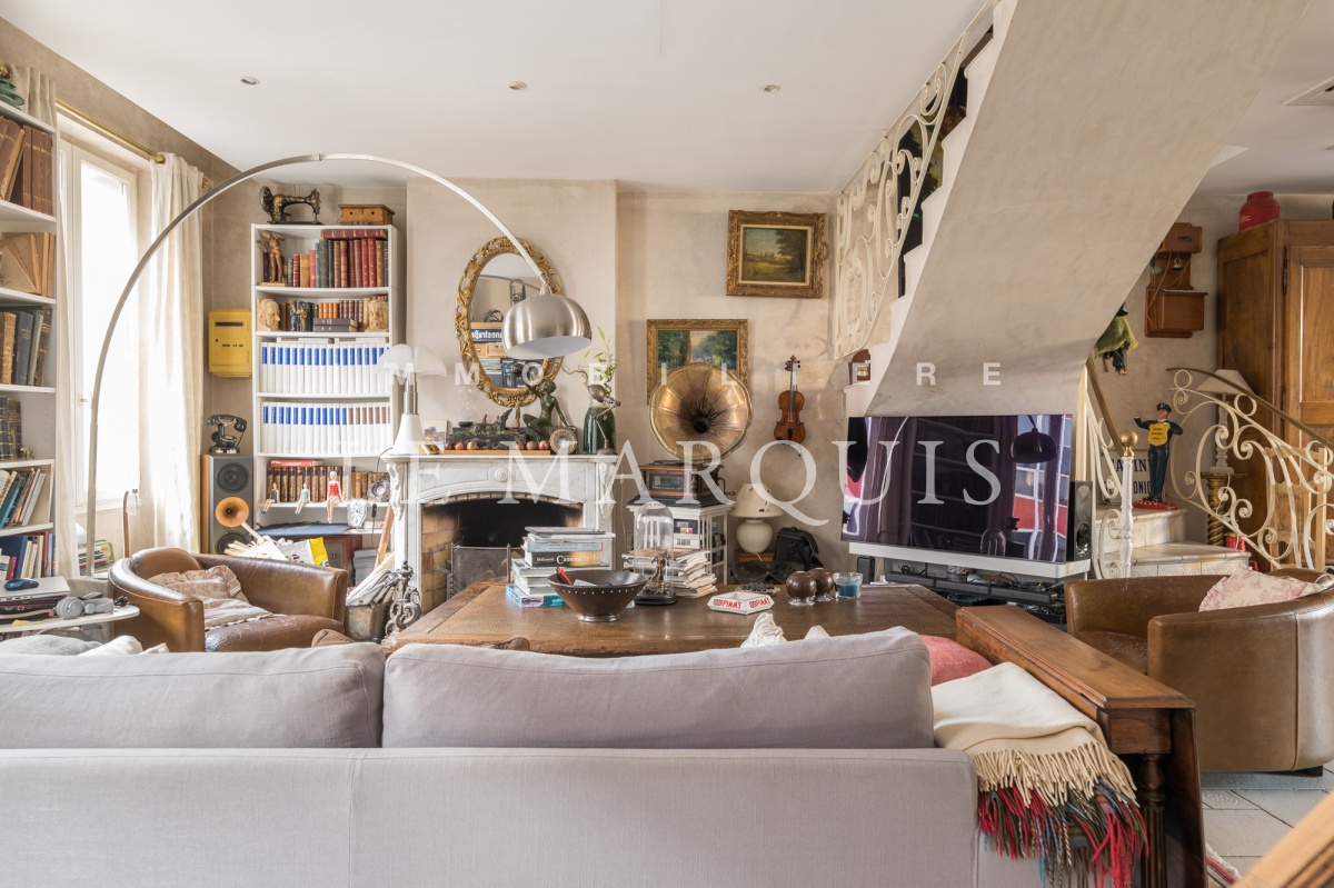 Belle hauteur sous plafond dans l'appartement