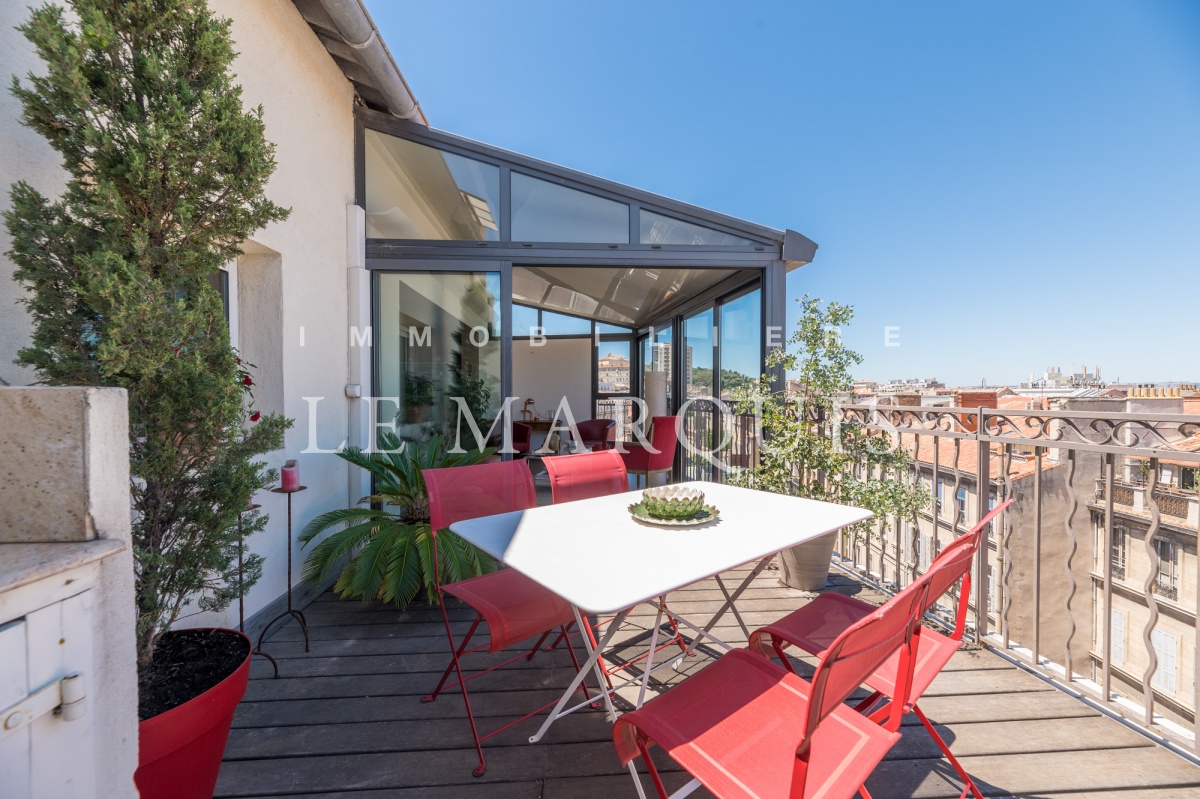 Terrasse où l'on peut déjeuner au calme et sans vis-à-vis