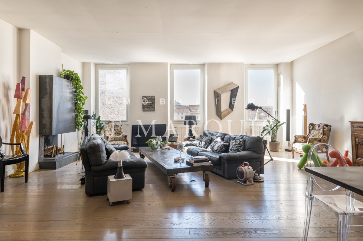 Vaste espace de vie de 52 m2 baigné de lumière