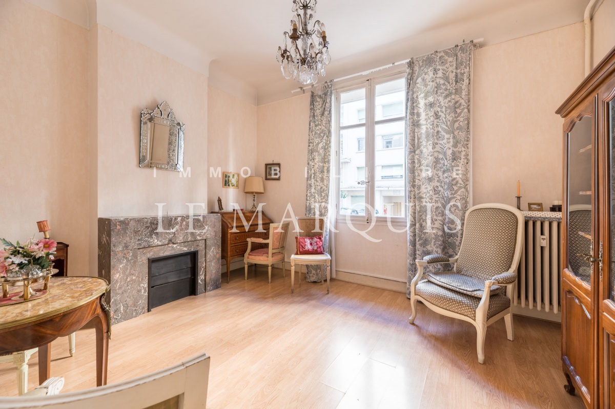 Grande chambre de 14 m2