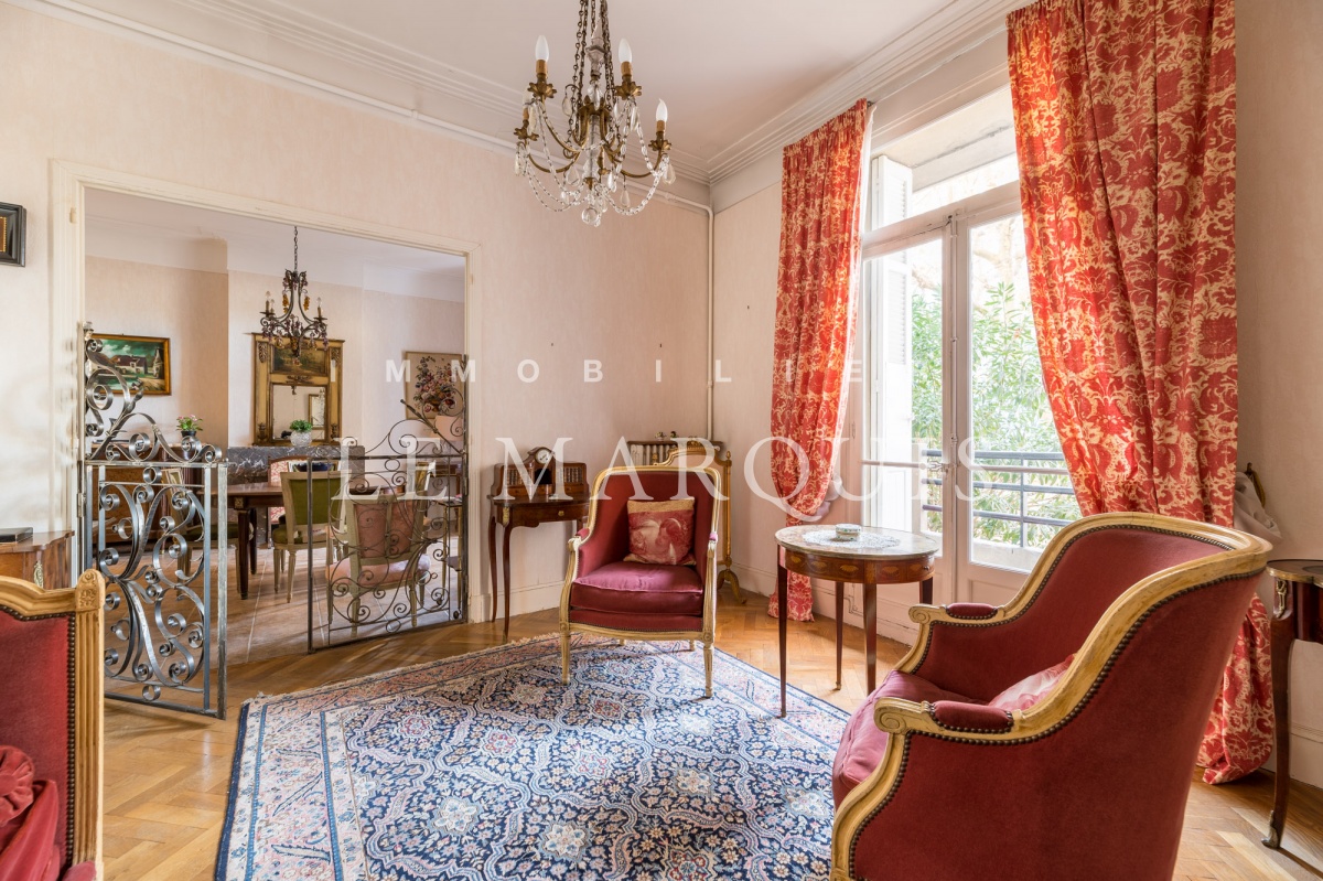 Appartement au calme, donnant sur un jardin