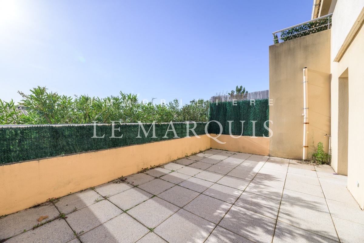 Terrasse ensoleillée de 20 m2