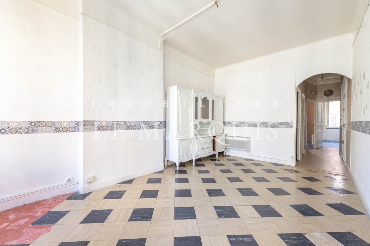 Appartement traversant bien distribué