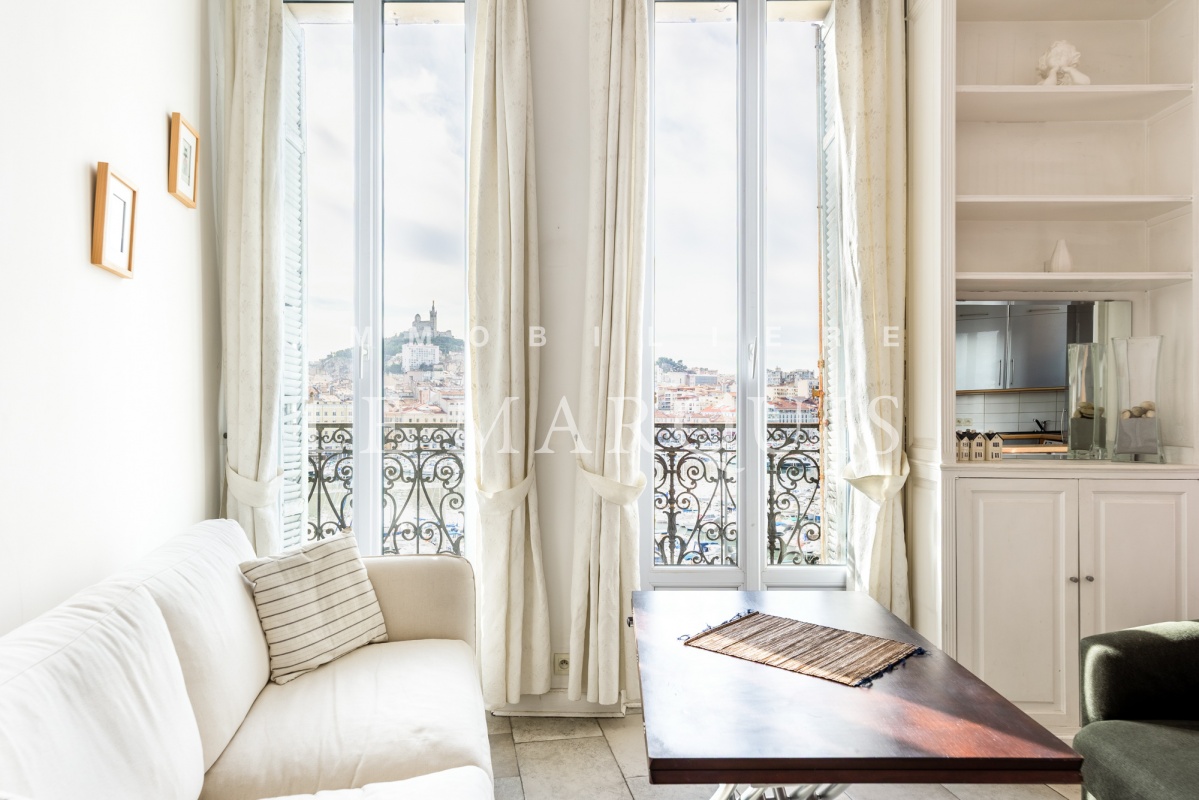 L'appartement est exposé au Sud