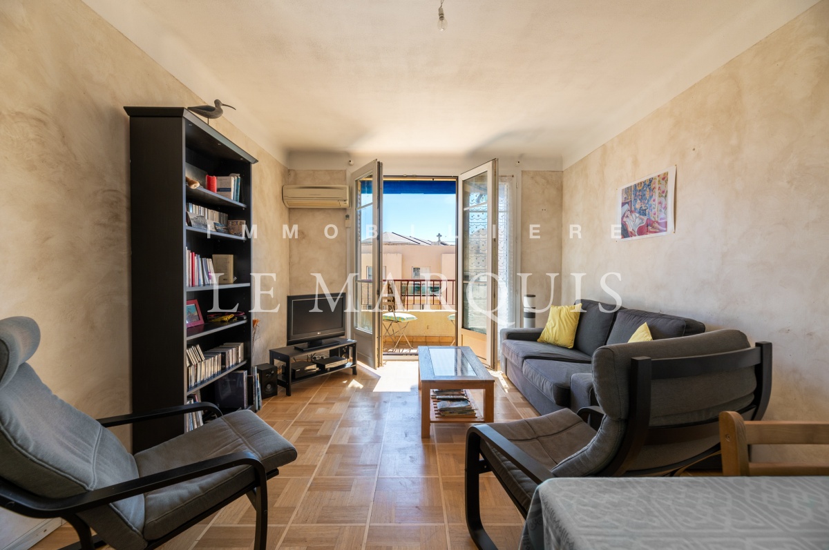 Appartement climatisé entièrement parqueté