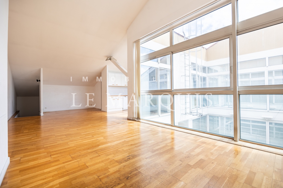 Beaux volumes dans l'appartement