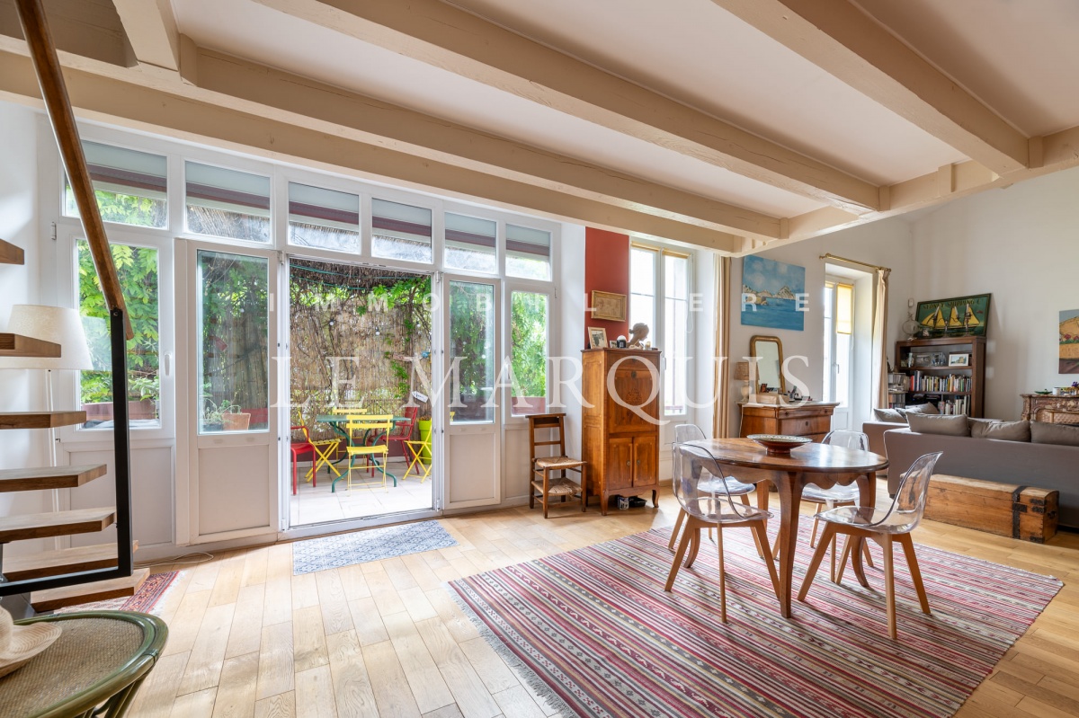 Séjour lumineux de 42 m2