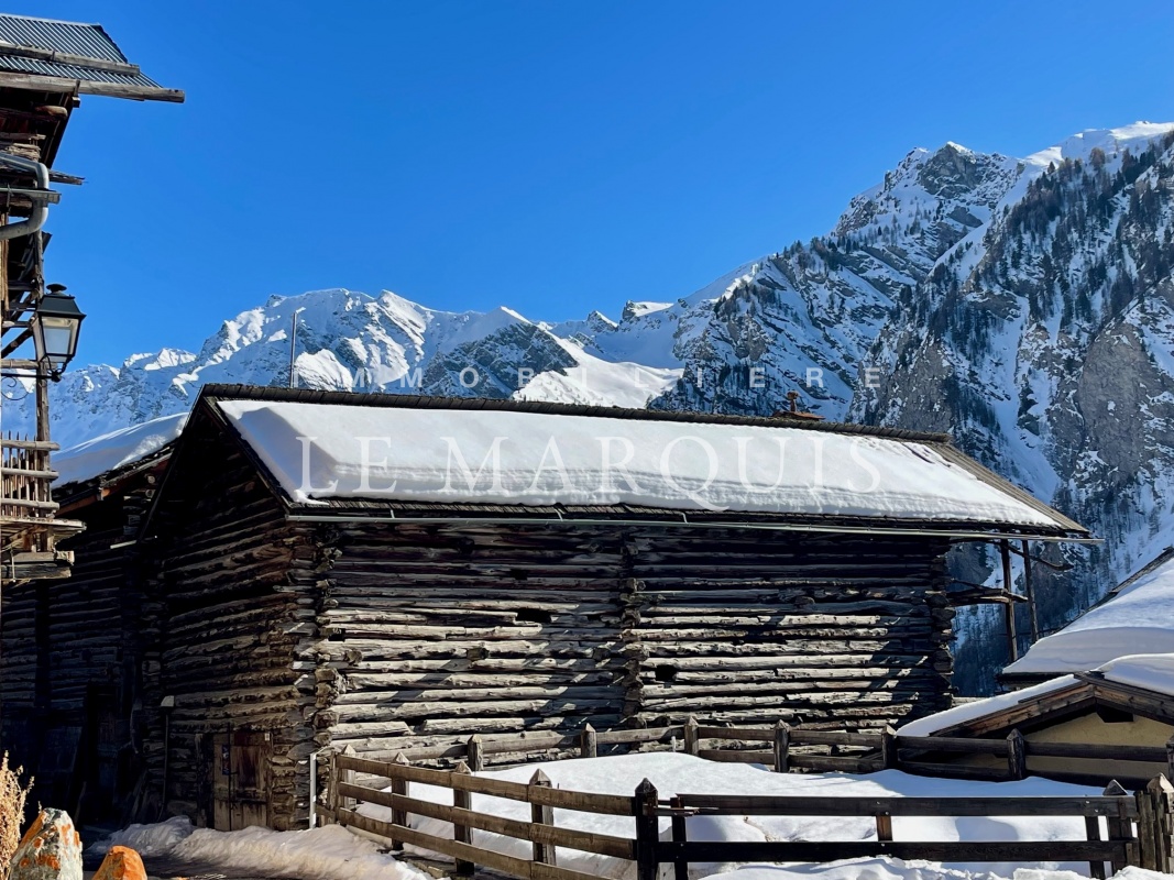 Idéalement située au calme