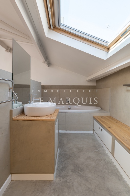 Salle de bain contemporaine