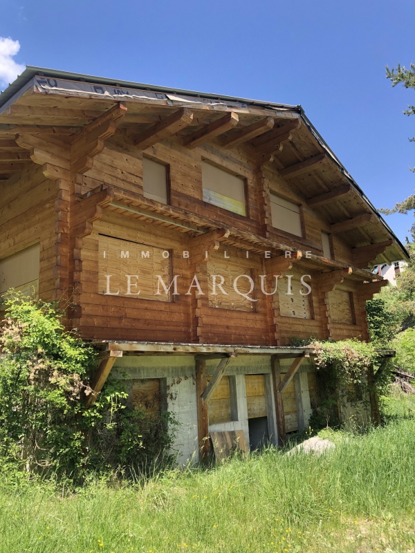 Chalet en bois massif proche de la station de ski Praloup 