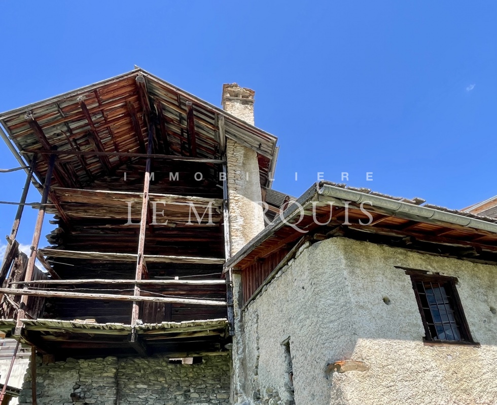 Vous pourrez réaliser votre projet sur mesure de 250 m2 à 300 m2 selon vos envies