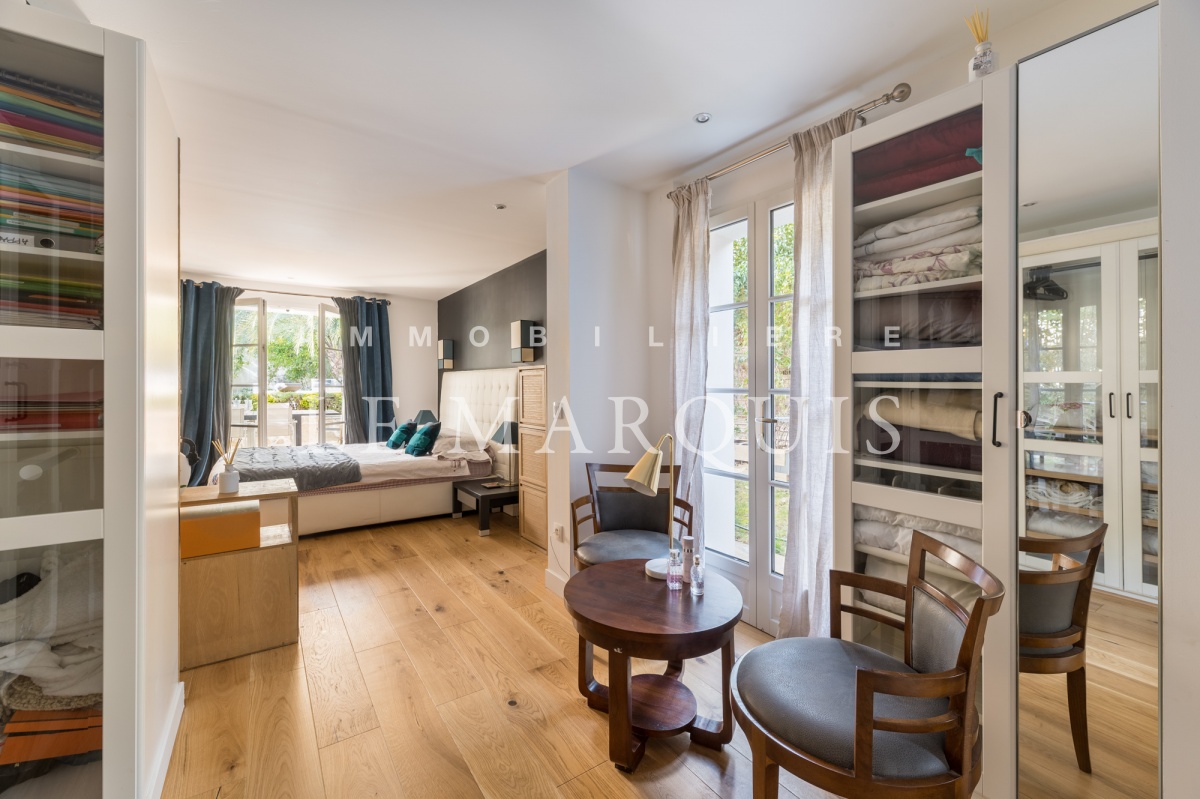 Parquet dans la chambre parentale