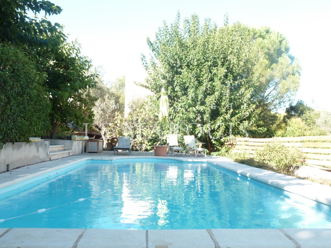 Piscine 9 x 4 m ensoleillée