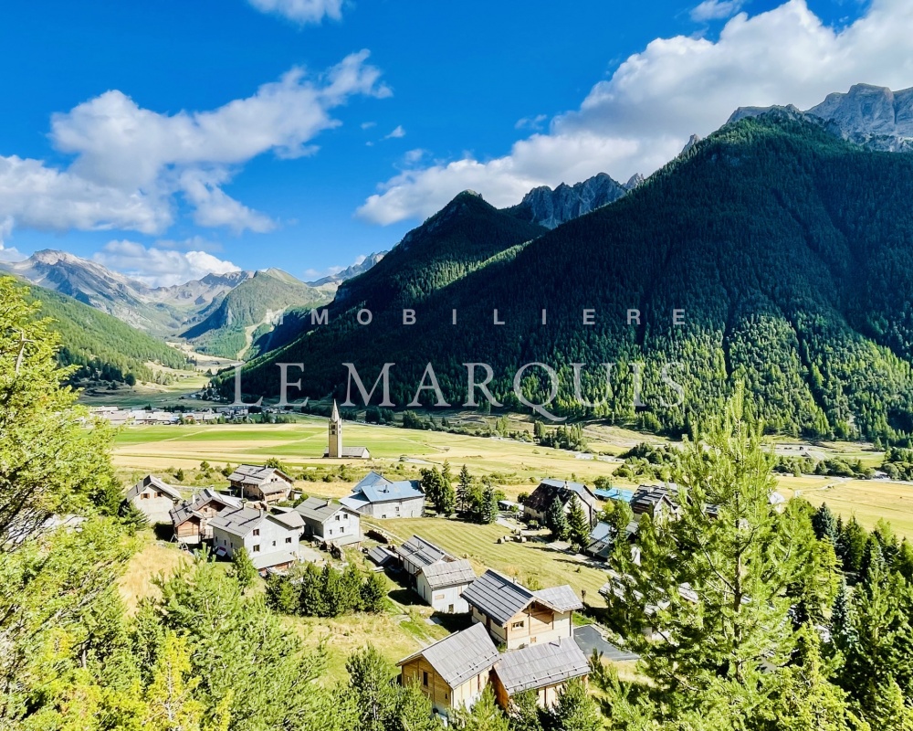 L’une des dernières opportunités d'acheter un terrain à bâtir à Ceillac !